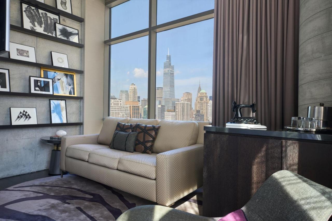 Renaissance New York Midtown Hotel Екстер'єр фото