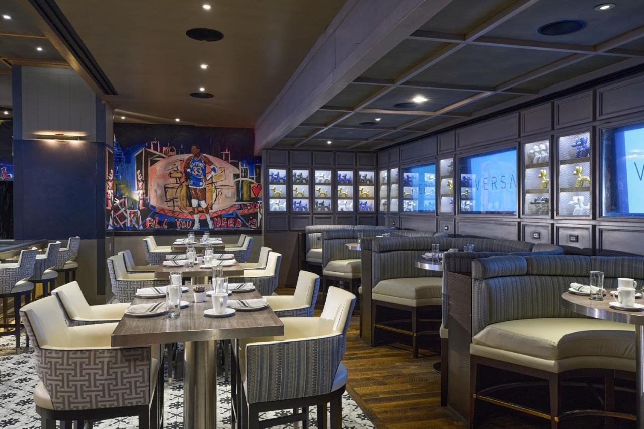 Renaissance New York Midtown Hotel Екстер'єр фото