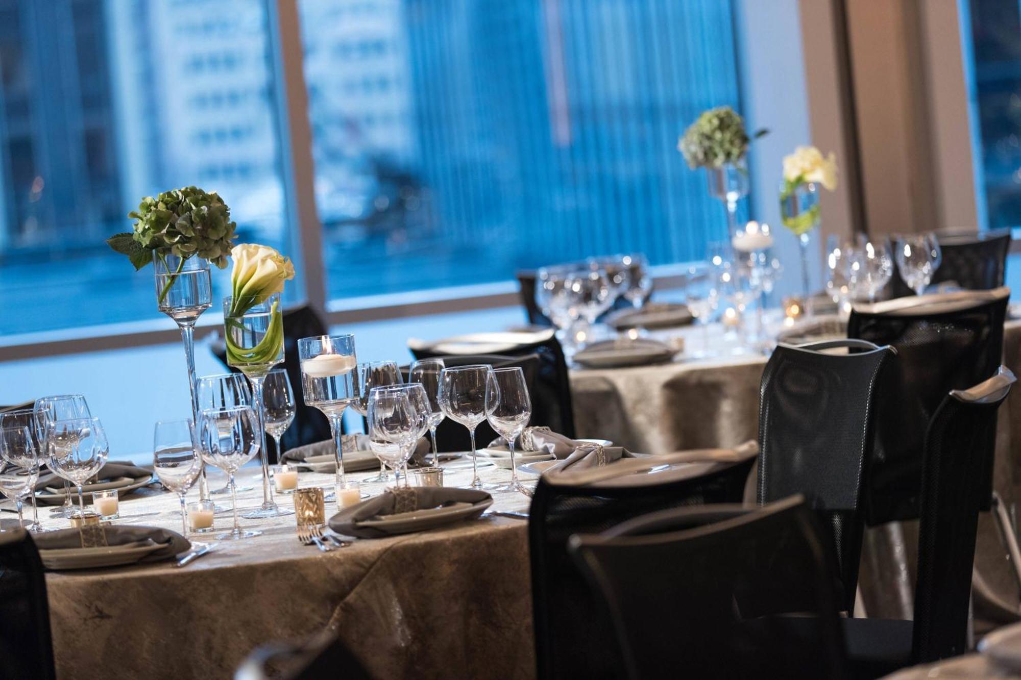 Renaissance New York Midtown Hotel Екстер'єр фото