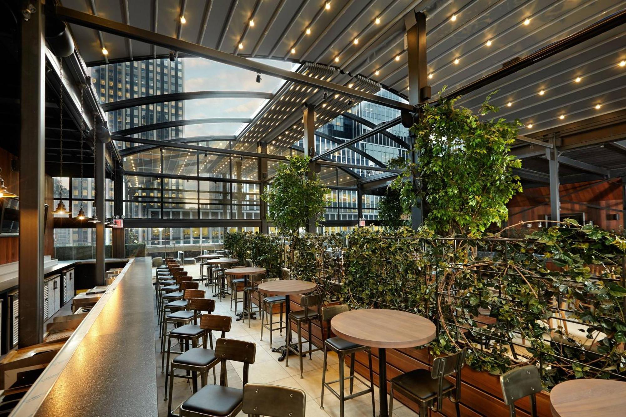 Renaissance New York Midtown Hotel Екстер'єр фото