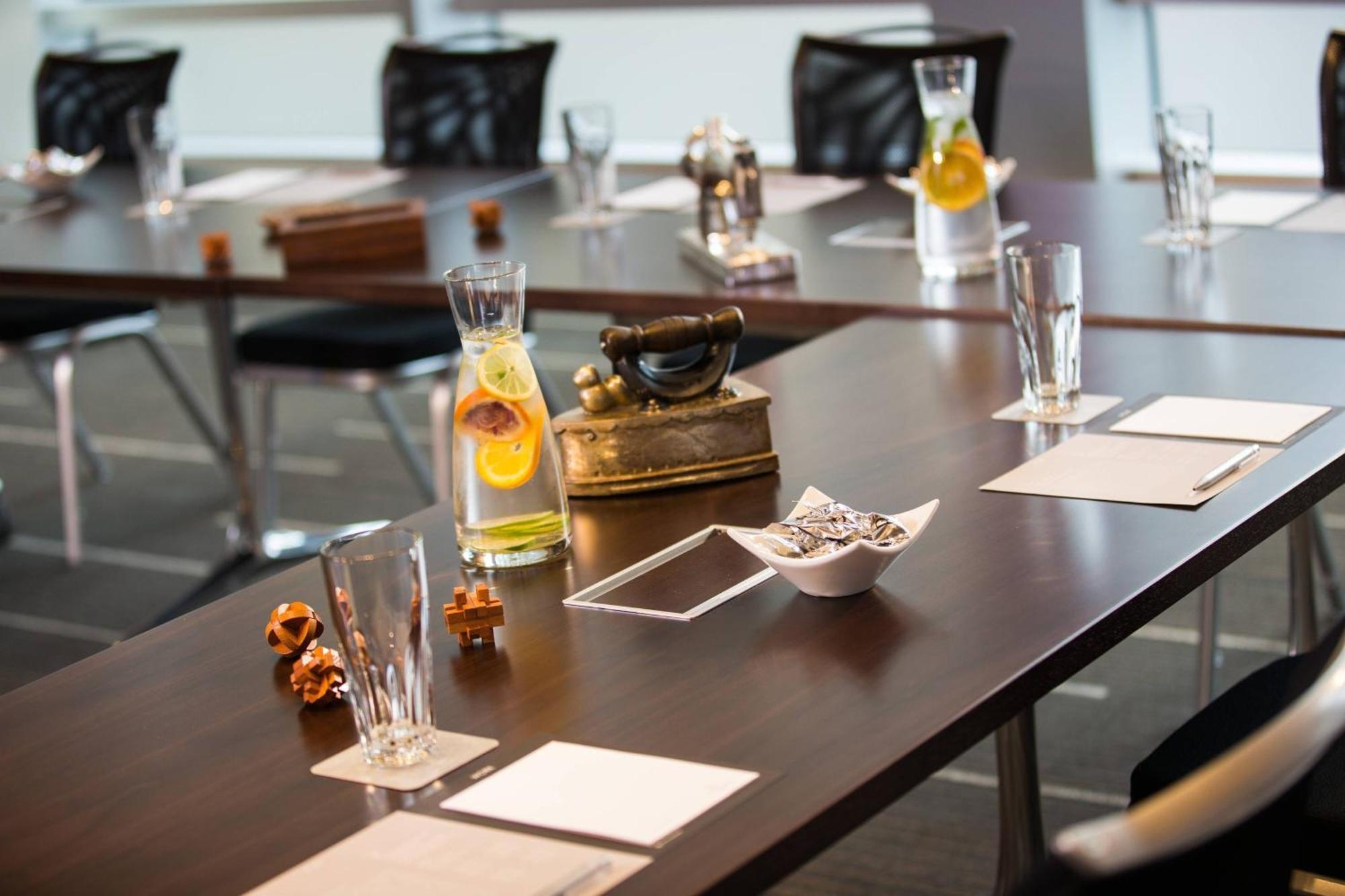 Renaissance New York Midtown Hotel Екстер'єр фото
